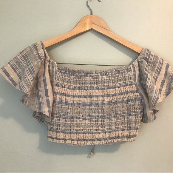 Cropped front tie blouse - Picture 2 of 3